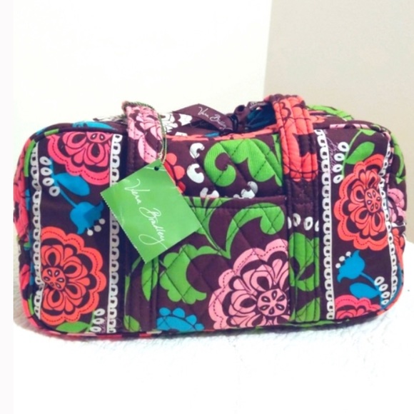 Vera Bradley Handbags - ✨NWT✨ Vera Bradley “Lola” bag
